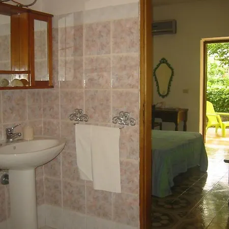 Bed & Breakfast La Via Del Mare