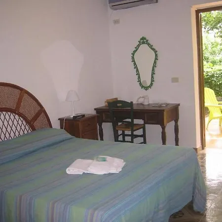La Via Del Mare Bed & Breakfast Arenella (Syracuse)
