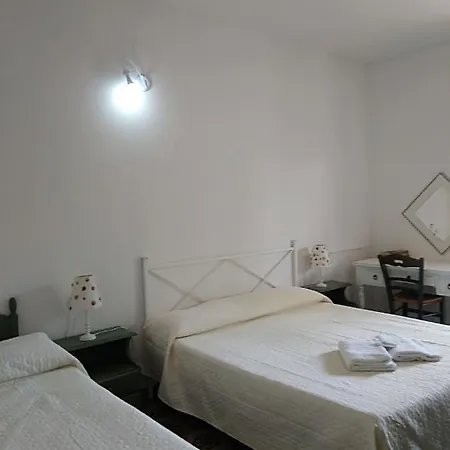 Nocleg ze śniadaniem La Via Del Mare 3*